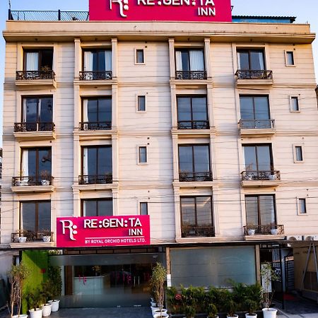 Regenta Inn Gurugram Гургаон Екстериор снимка