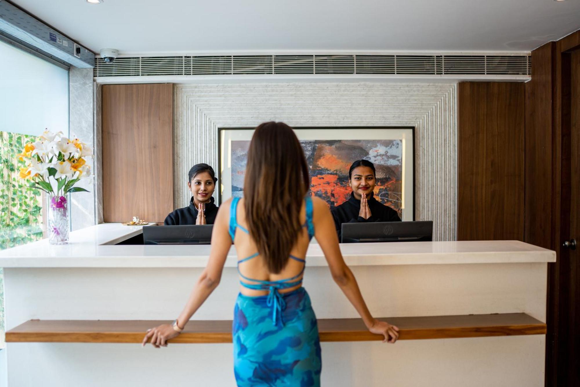 Regenta Inn Gurugram Гургаон Екстериор снимка