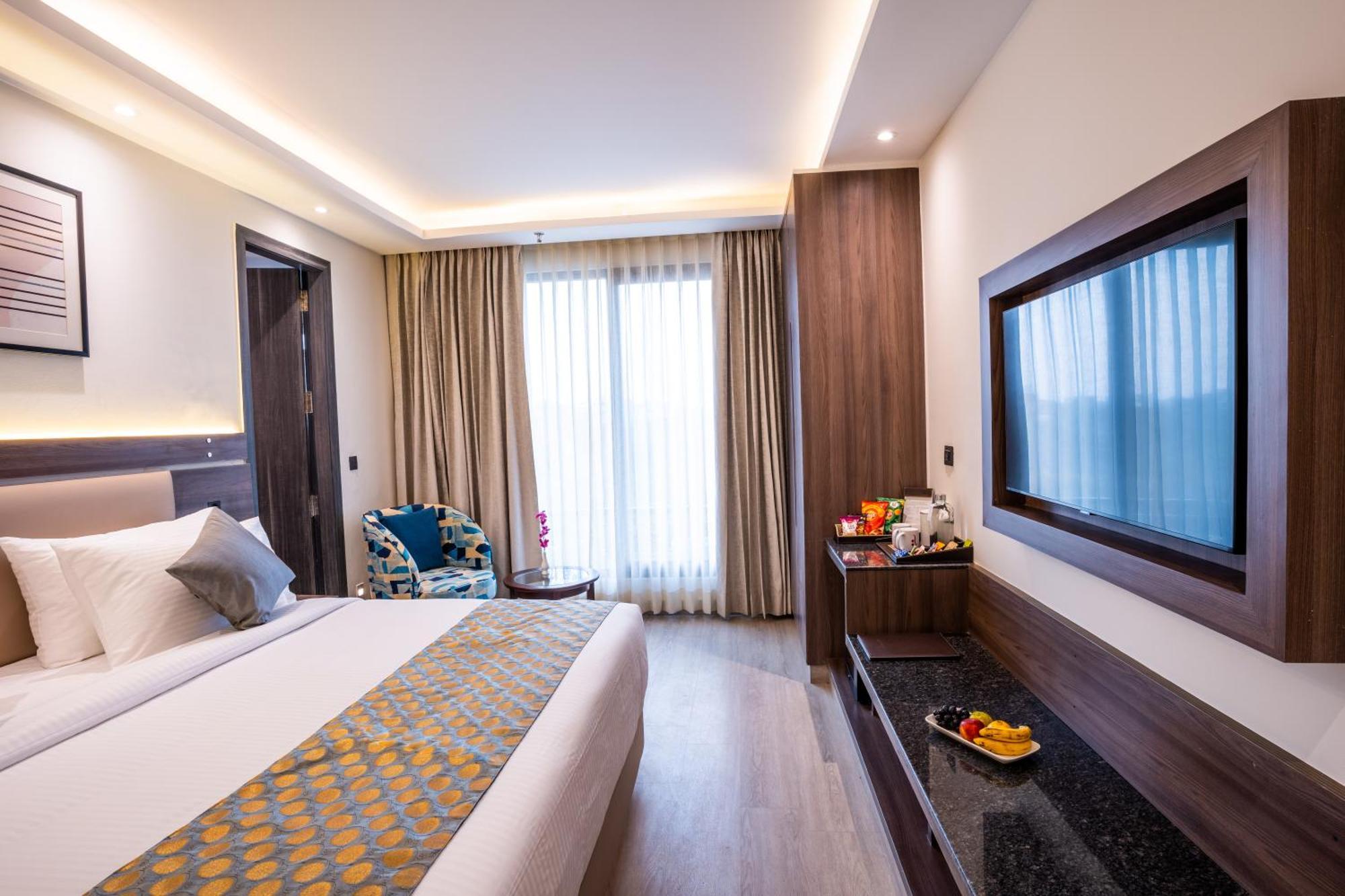 Regenta Inn Gurugram Гургаон Екстериор снимка