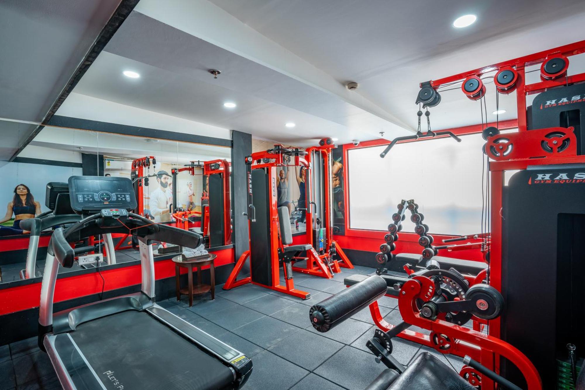Regenta Inn Gurugram Гургаон Екстериор снимка