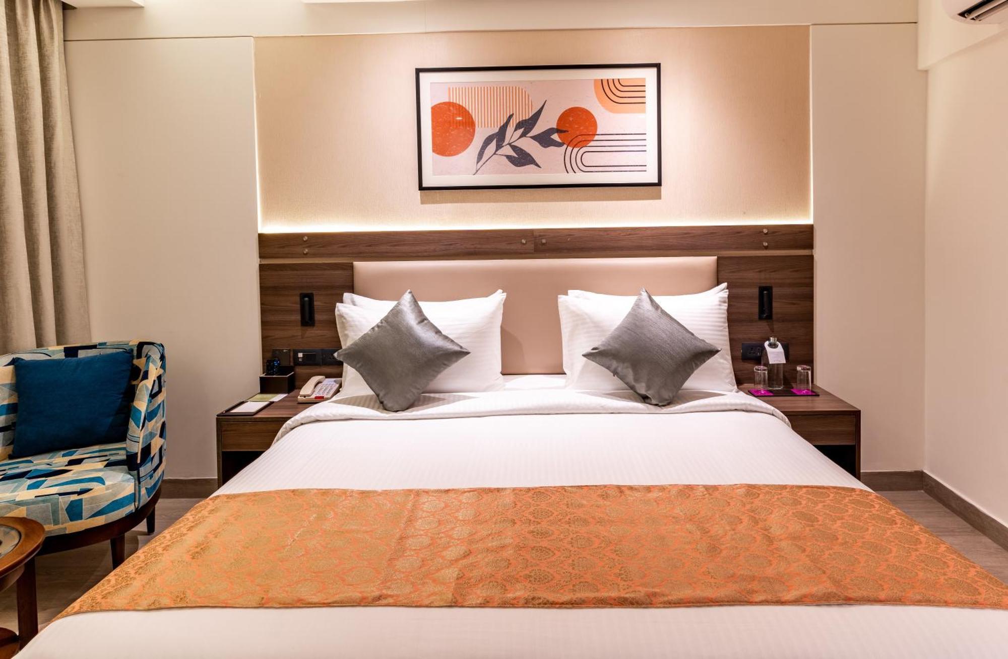 Regenta Inn Gurugram Гургаон Екстериор снимка