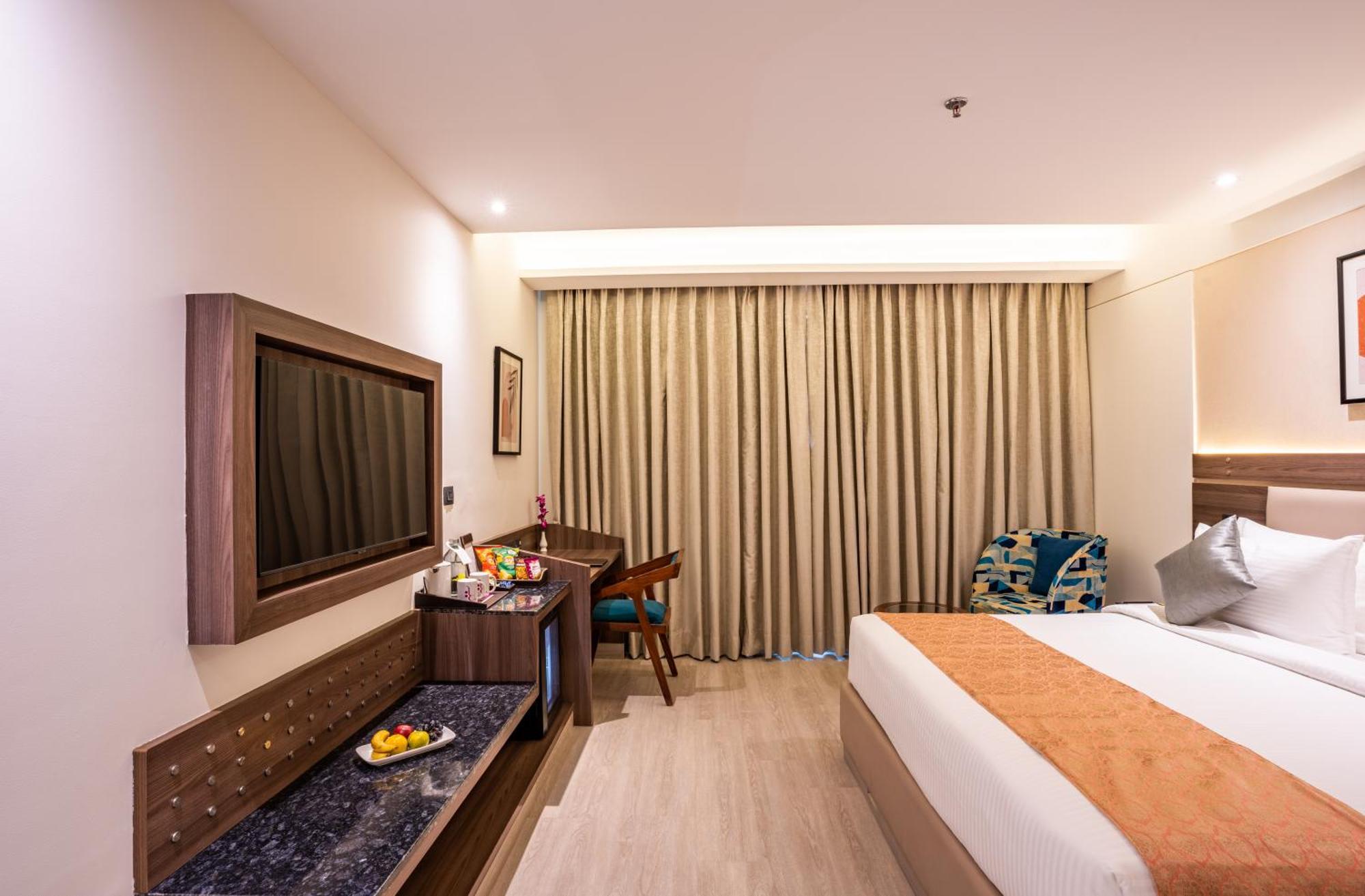 Regenta Inn Gurugram Гургаон Екстериор снимка
