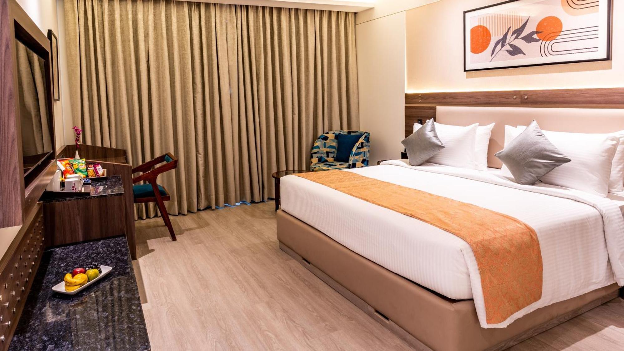 Regenta Inn Gurugram Гургаон Екстериор снимка