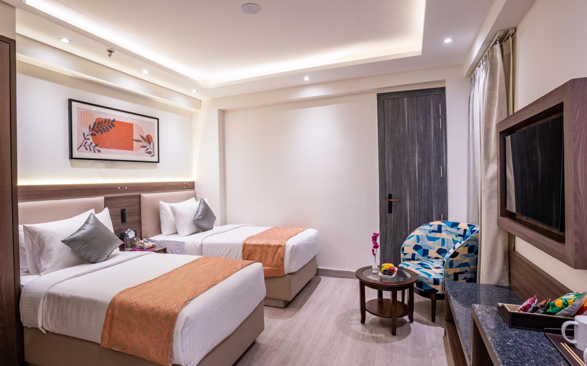 Regenta Inn Gurugram Гургаон Екстериор снимка